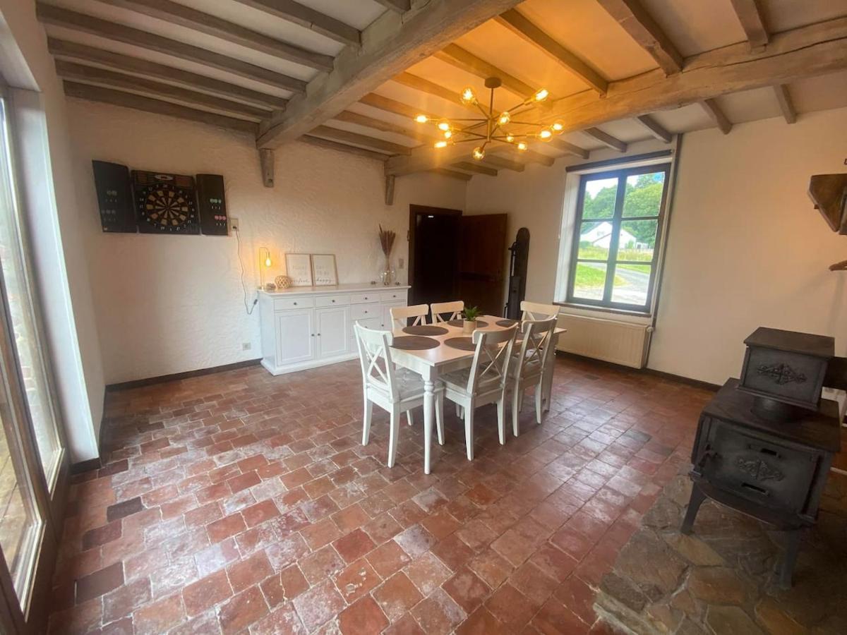 Maison La Thierache Momignies Bagian luar foto