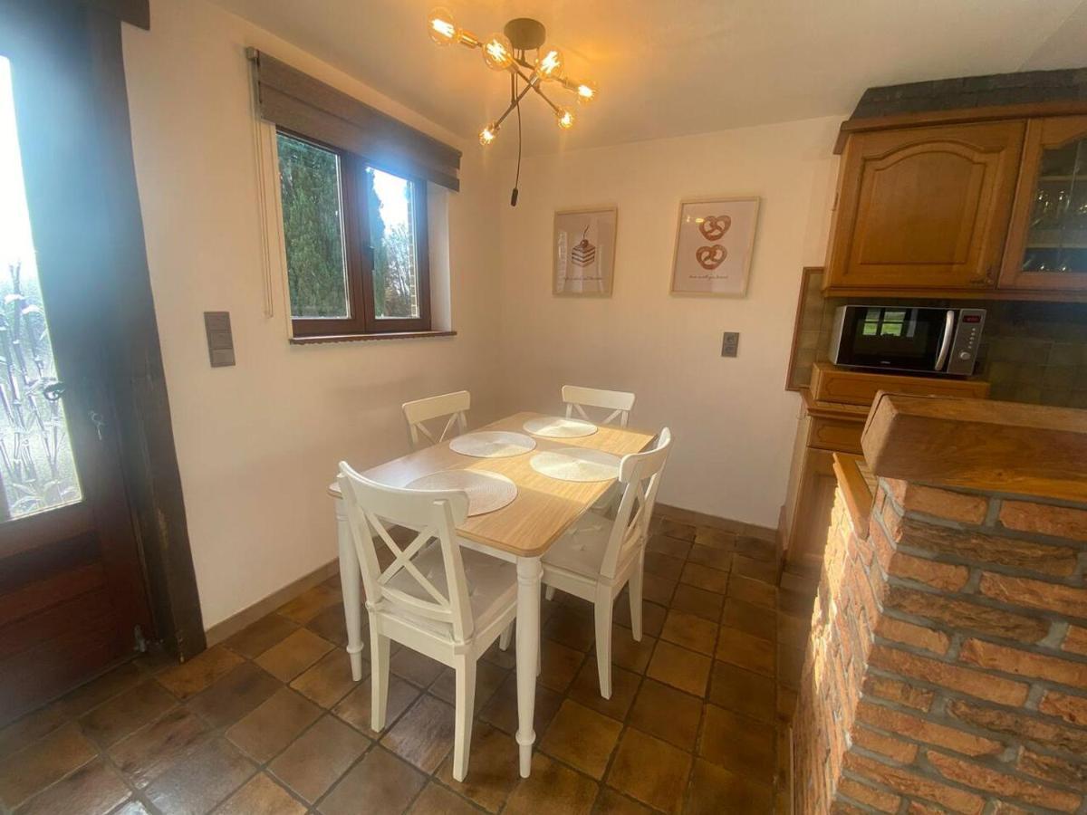Maison La Thierache Momignies Bagian luar foto